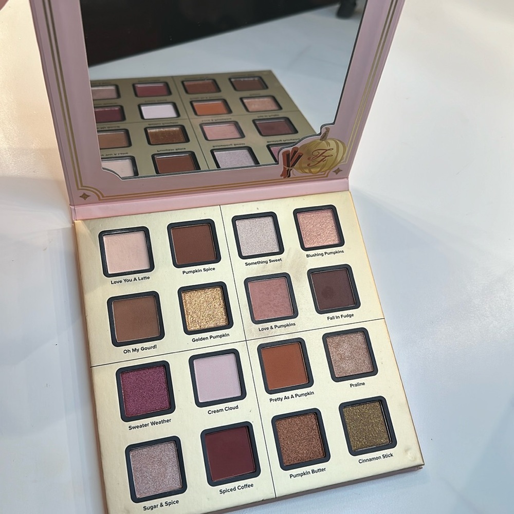 Too Faced Eyeshadow Palette